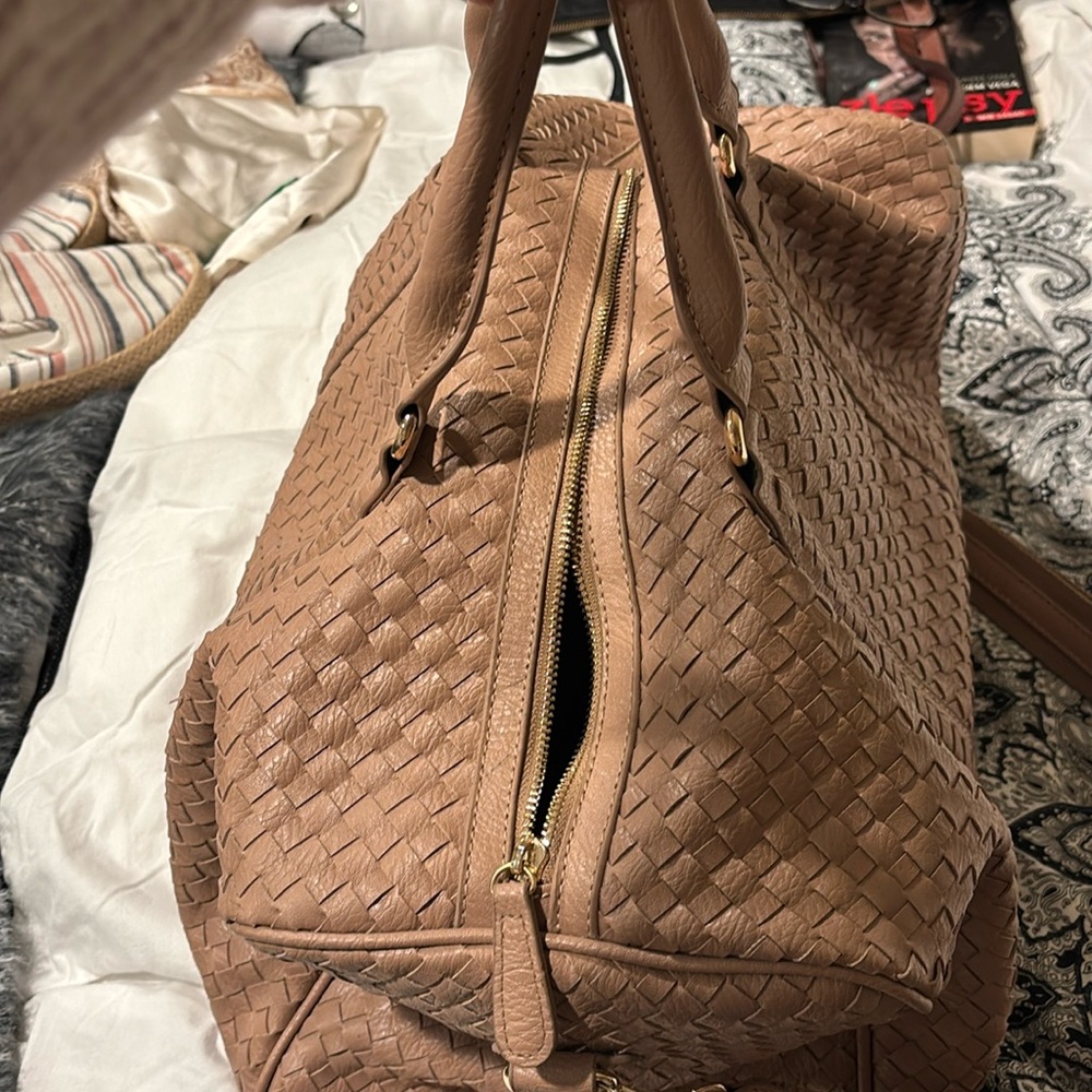 URBAN EXPRESSIONS

Basket Weave Satchel Vegan‎ Leather  Bag